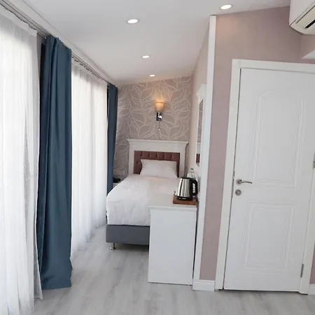 Novus Hotel 3*