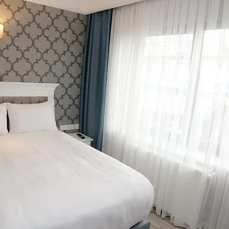 Novus Hotel