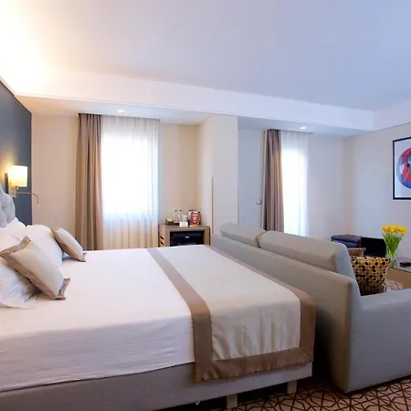 Hotel Ramada By Wyndham Taksim