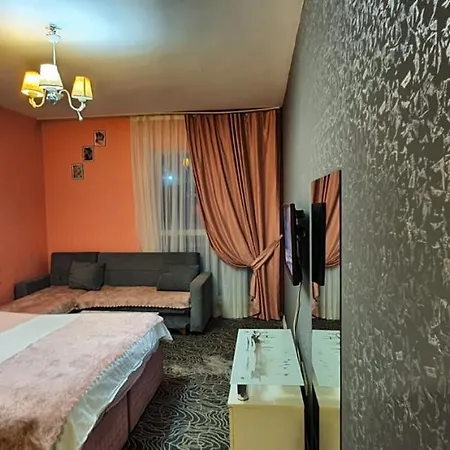 Aparthotel Inci House *
