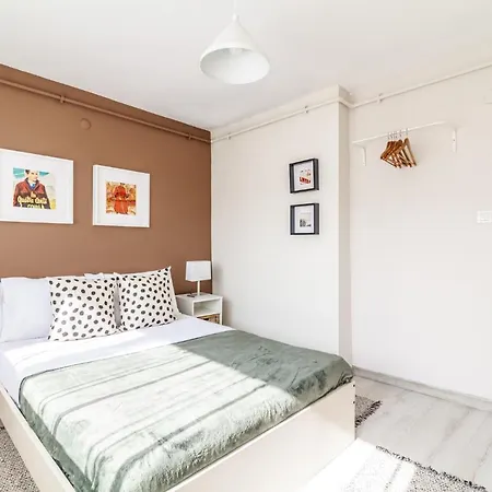 Spacious Oasis In Beyoglu Steps From Galataport *