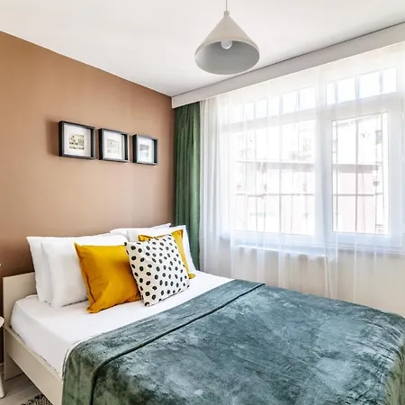 Apartment Spacious Oasis In Beyoglu Steps From Galataport *