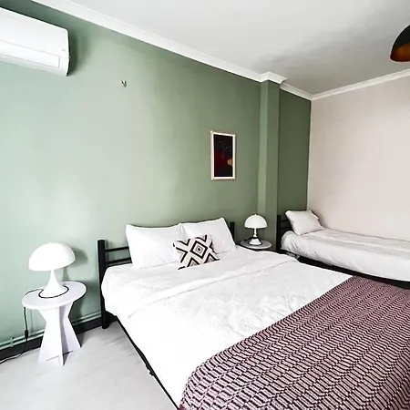 Wonder Karakoy 4- Ultra Luxury , 4br, 2ba Sea View * Istanbul