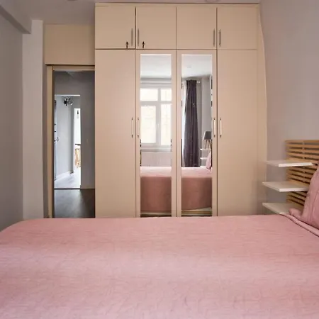 Taxim With Terrace Apartment *