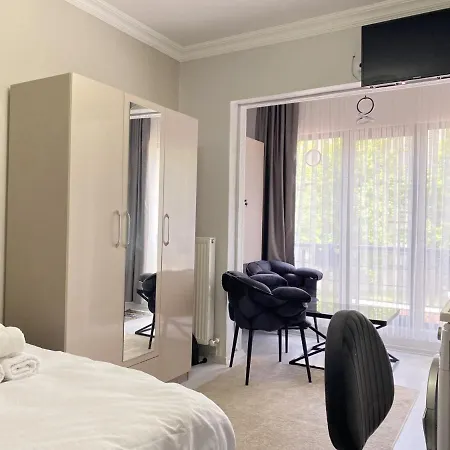 Studio Flat 1 Min To Trump Mall And Metro In Sisli Apartment *