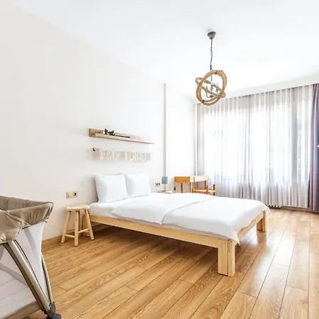 Апартаменты Flat W Balcony 1 Min To Bagdat Avenue In Kadikoy *