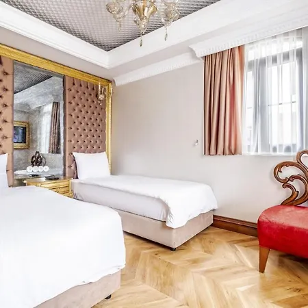Magnificent Historic Mansion In Beylerbeyi Villa Istanbul