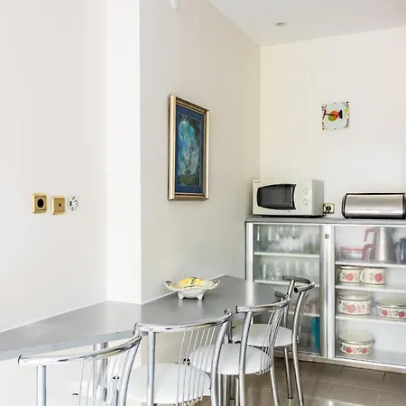 Chic Spacious Flat W Balcony 5 Min To Moda Coast * Istanbul