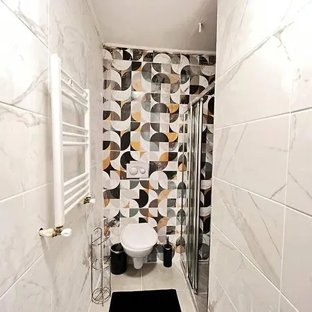 Wonder Homes- Stylish 4br Flat, Terrace, Sea View, Kabatas * Istanbul