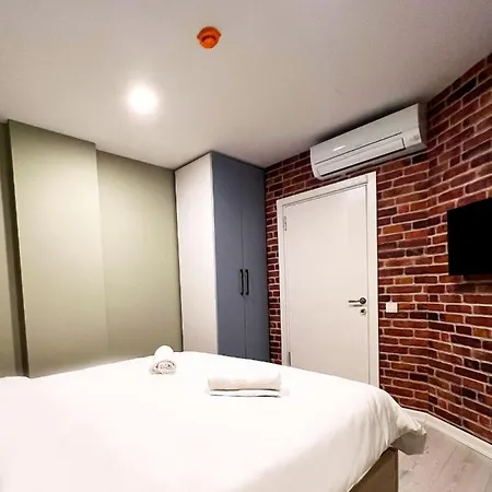 Hotel Port *
