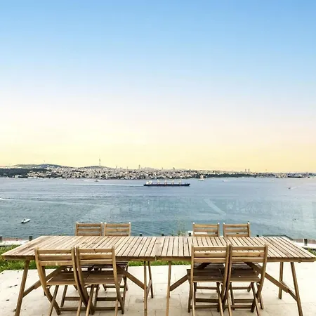Daire Excellent Flat W 360 Bosphorus View In Cihangir *