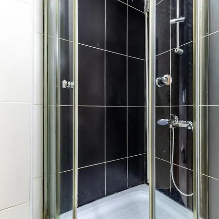 Cozy And Modern Studio With View In Atasehir Istanbul