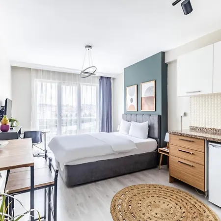 Cozy And Modern Studio With View In Atasehir