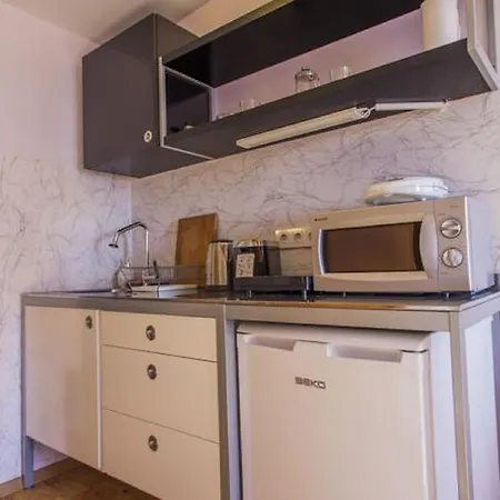 Piccolo Hotel apartamentowy 2*