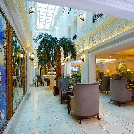 Отель Emporium