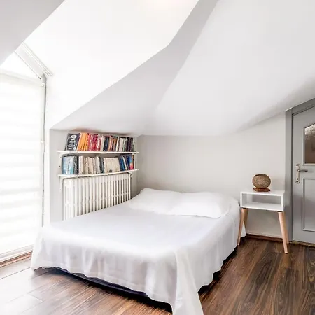Chic Modern Flat With Terrace In Florya Istanbul
