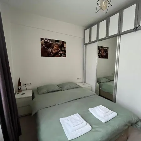 Centrally Located, 2+1 House In Taksim, Cihangir Apartment *