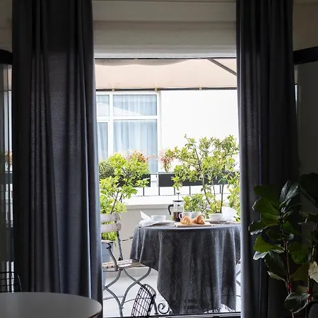 Aparthotel Galata M84 3*