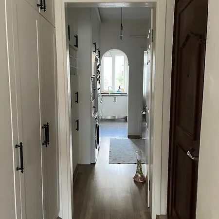 Apartment Centrally Located, 2+1 House In Taksim, Cihangir *