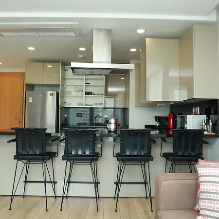 Lovely Two Bedroom Apartment