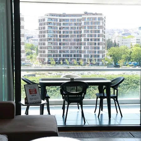 Lovely Two Bedroom Apartment