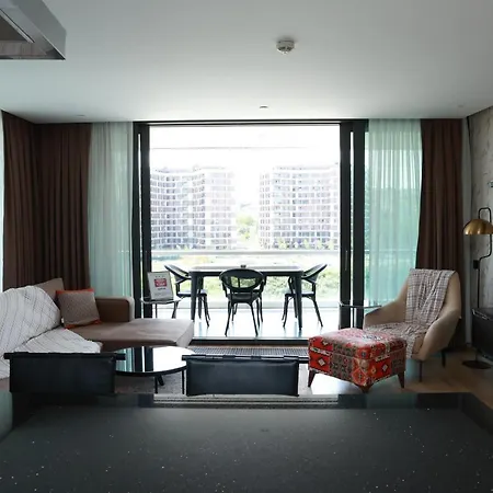Apartment Lovely Two Bedroom