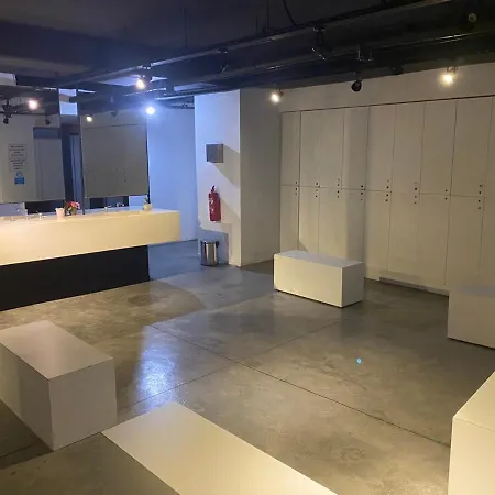 G Tower Apartment *