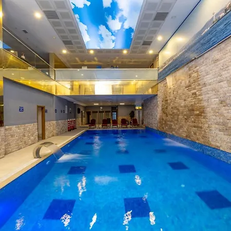Hotel Harmony Merter & 4*