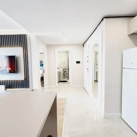 Apartment Alyateras