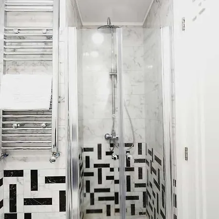Apartment Alyateras