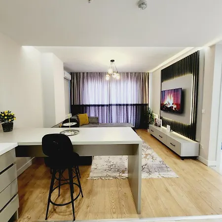 Apartment Alyateras *