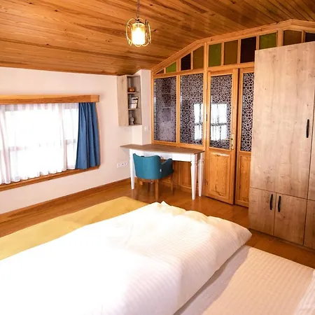 Cosa Zeyrek- At The Heart Of Ferienhaus