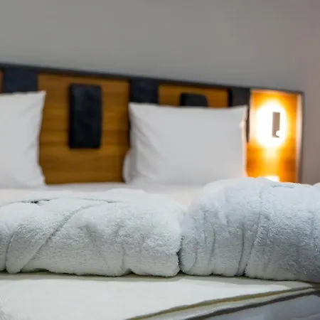 Grand Moon Otel *