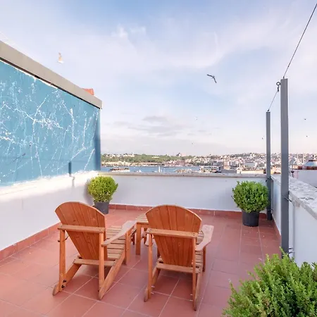 Homie - Historical Nearby Galata Tower Apartment *