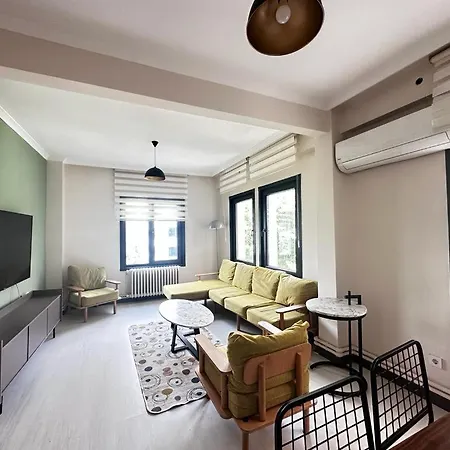 Wonder Karakoy 4- Ultra Luxury , 4br, 2ba Sea View * Istanbul
