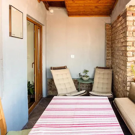 Cosy Roof Flat On 5th Floor With Bosphorus View Apartment Istanbul