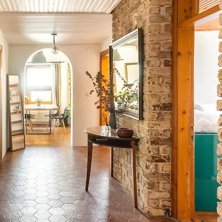 Cosy Roof Flat On 5th Floor With Bosphorus View Apartment *