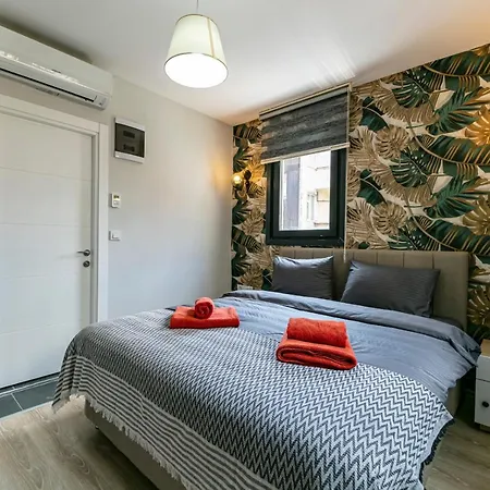 Bed & Breakfast Solo