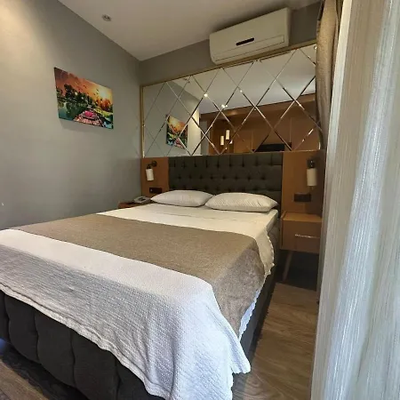 Hotel Ada Life *