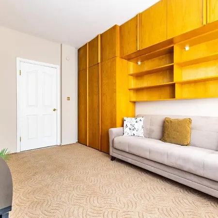 Apartment Chic Spacious Flat W Balcony 5 Min To Moda Coast *