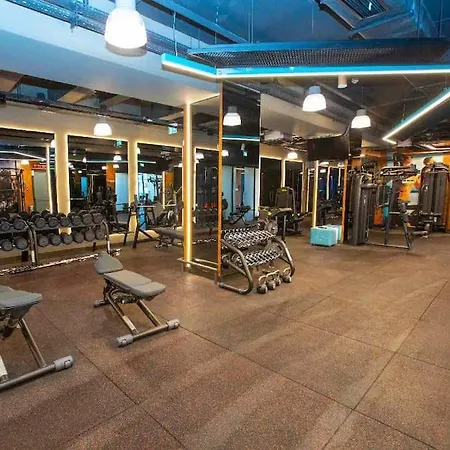 شقة Besiktas Luxury Townhouse Sauna Pool Gym Security