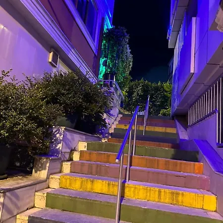 Lovely Ezgi's In Nisantasi Apartment Istanbul