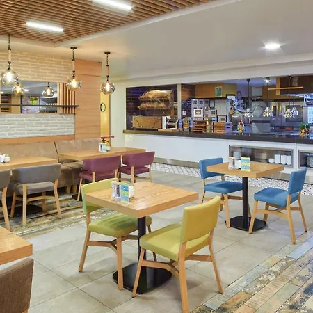 - Kadikoy By Ihg Hotel 4*