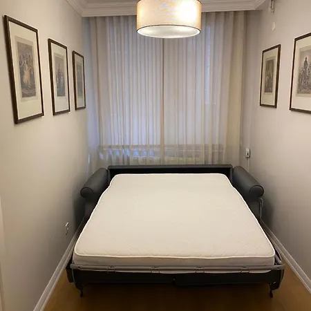 Guest house Spacious Luxury Flat In The Heart Of