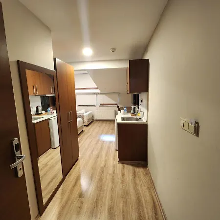 Hotel Wide Taksim 2*