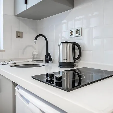 Living In The Heart Of The Beyoglu Apartment