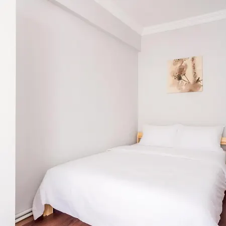 Cozy Flat 10 Min To Besiktas Coast Daire *