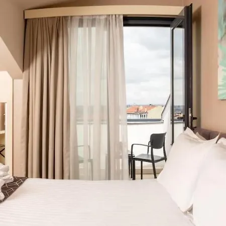 Aparthotel Elm 2*