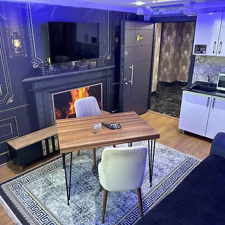 Lara Apartment