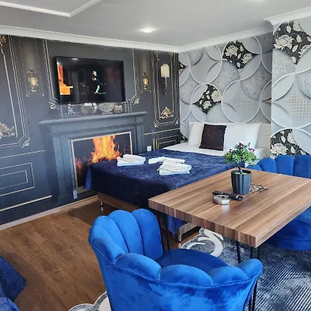 Lara Apartment *